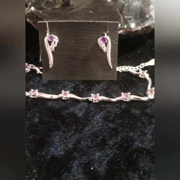 Tennis bracelet sterling 925 bracelet with a angel wing earring & amethyst. - Picture 7 of 8